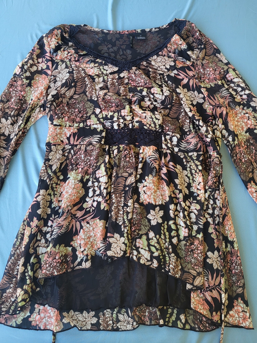 new directions Black Floral V-Neck Lace-Trim Tunic with Pink and Cream Accents